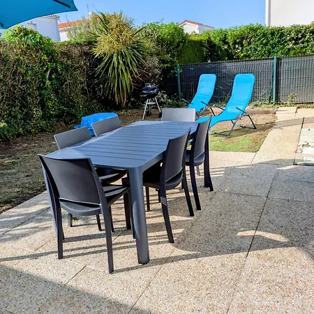 A 200m De La Grande Et Au Calme! Holiday home